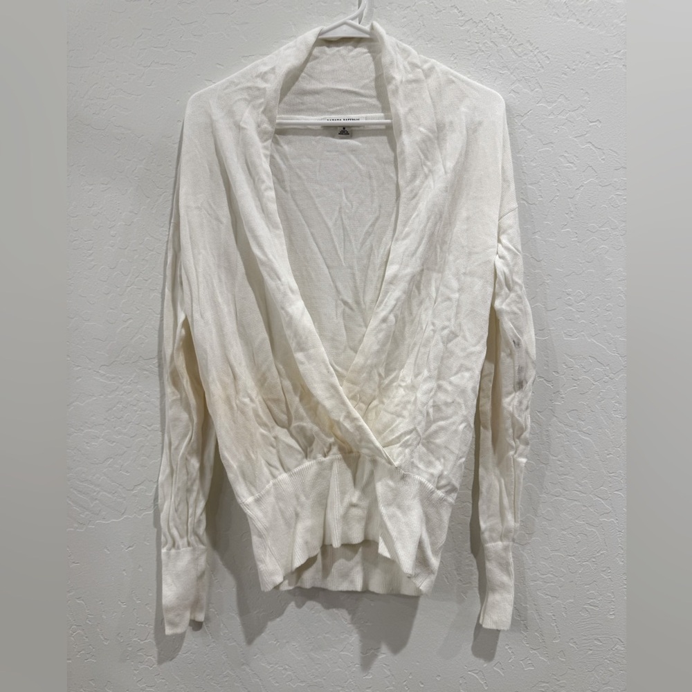 Banana Republic sweater size M